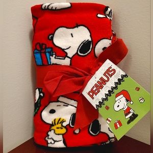 NEW Snoopy & Woodstock Christmas Hand Towels Set of 2✨️❄️